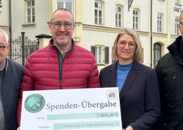 Übergabe Spendenscheck an Förderverein St. Paulus Stift Neuötting 2025